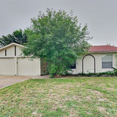 7220 Edinburg Dr, North Richland Hills, TX 76182