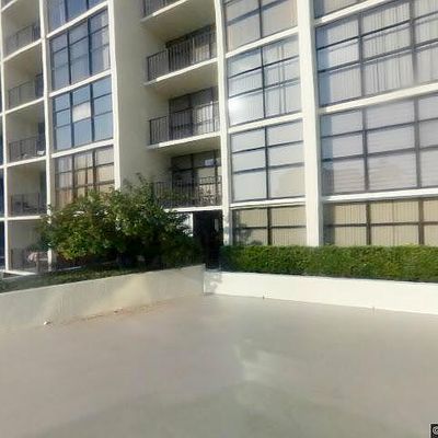 600 Parkview Dr #1123, Hallandale Beach, FL 33009