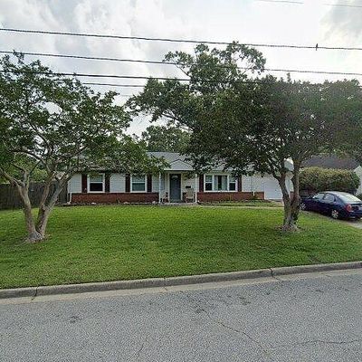 616 Liberty Bell Rd, Virginia Beach, VA 23462