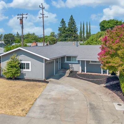 8127 Lichen Dr, Citrus Heights, CA 95621