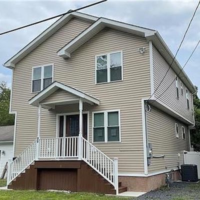 86 Walnut St, East Stroudsburg, PA 18301