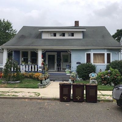 88 Beacon Blvd, Keansburg, NJ 07734