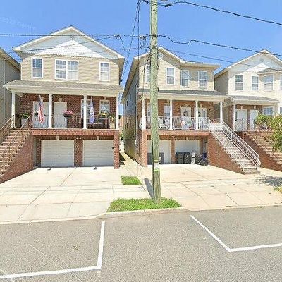 9 Oak St, Bayonne, NJ 07002