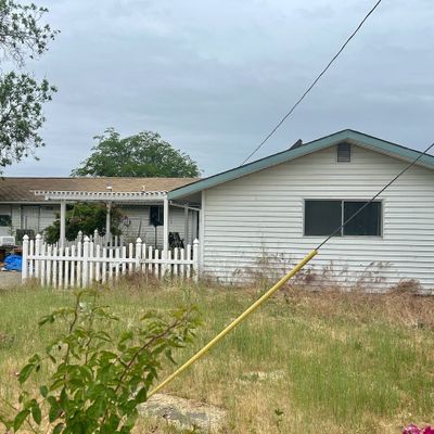 7831 Division Rd, White City, OR 97503