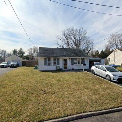 10 Knollwood Rd E, Edison, NJ 08817