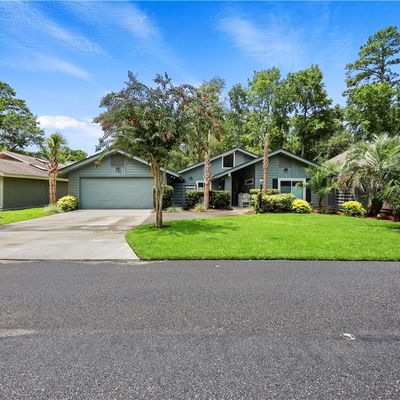 10 Myrtle Warbler Rd, Hilton Head Island, SC 29926