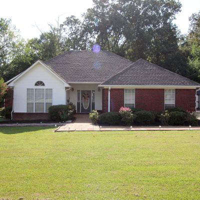 100 Oakleigh Dr, Booneville, MS 38829