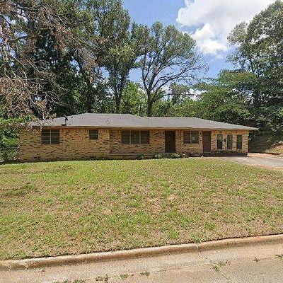 1002 W Reagan St, Palestine, TX 75801