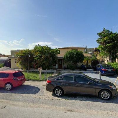 955 W 72 Nd Pl, Hialeah, FL 33014