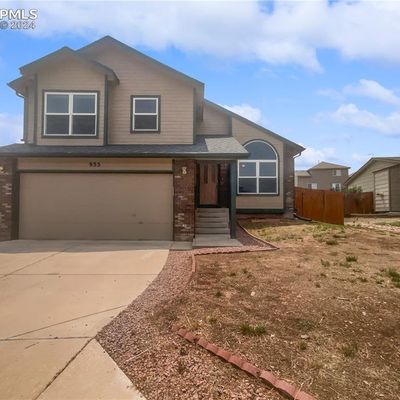 955 Lords Hill Dr, Fountain, CO 80817