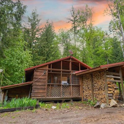 107 E Wrenco Rd, Sandpoint, ID 83864