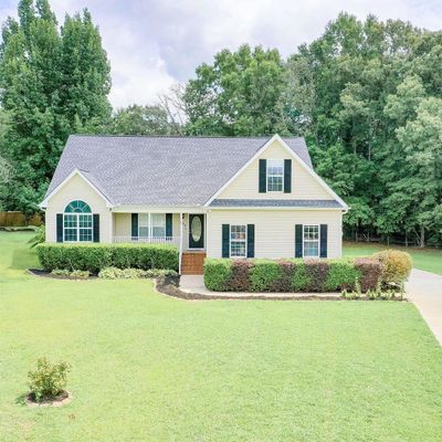 107 Grove Forest Ct, Pelzer, SC 29669