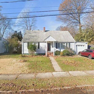 11 Cherry Ct, Cresskill, NJ 07626