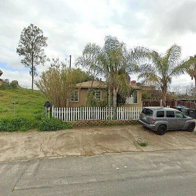 11 S B St, Perris, CA 92570