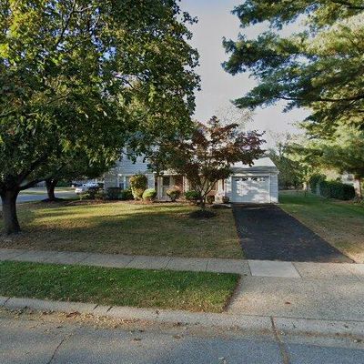 11 Sheffield Dr, Willingboro, NJ 08046