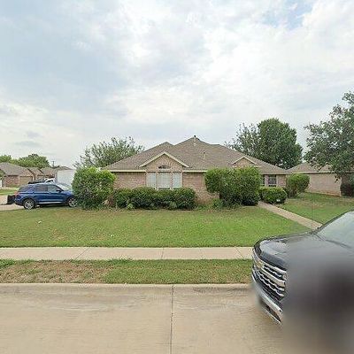 1101 Park Gln, Crowley, TX 76036