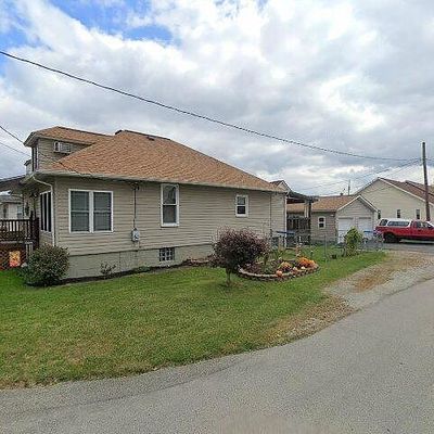 1102 Graham St, Rostraver Township, PA 15012