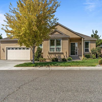 1106 S Grant St, Kennewick, WA 99338