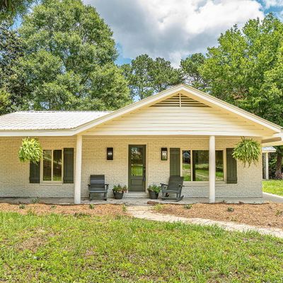 111 Hatten Rd., Sumrall, MS 39482