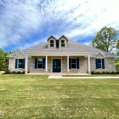 111 Jessica Cove, Holly Springs, MS 38635