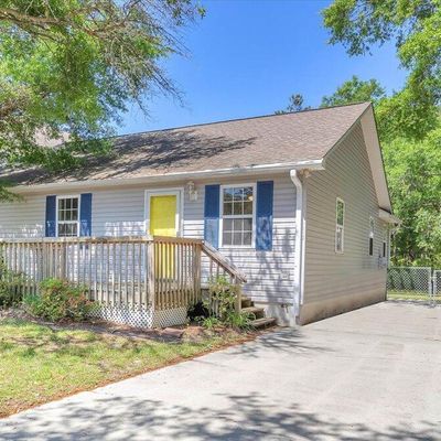 111 Nw 25 Th St, Oak Island, NC 28465