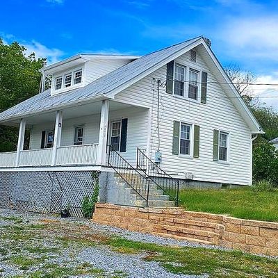 111 Virginia Ave, Elkton, VA 22827