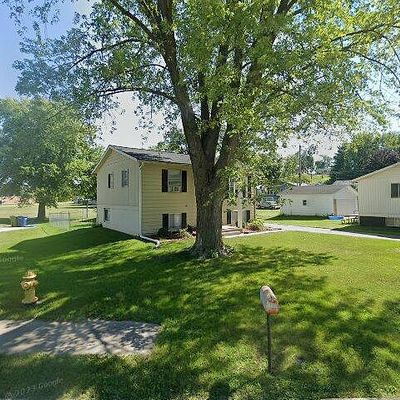 1115 S 12 Th St, Clinton, IA 52732