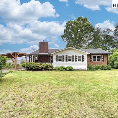 112 Carrie Dillard Rd, West Jefferson, NC 28694