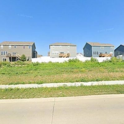 11255 S 114 Avenue, Papillion, NE 68046