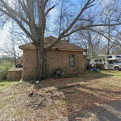 113 N Walnut St, Vivian, LA 71082