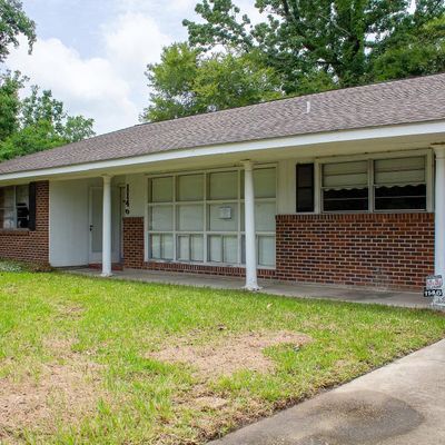 1146 Frances Harriet Dr, Baton Rouge, LA 70815