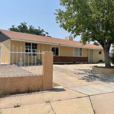 10310 Catalina Ct Sw, Albuquerque, NM 87121