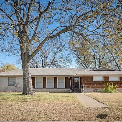 1035 Bosque, Meridian, TX 76665