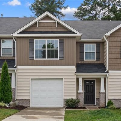 104 Crepe Myrtle Ln, Jamestown, NC 27282