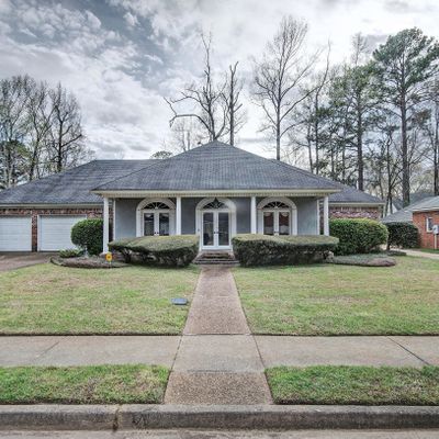 1045 Newland St, Jackson, MS 39211