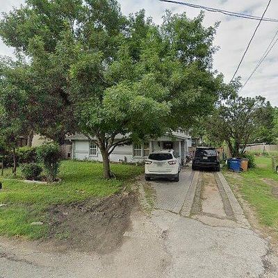 105 W Applegate Dr, Austin, TX 78753