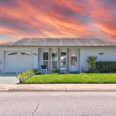 10521 Azalea Park Dr N, Pinellas Park, FL 33782