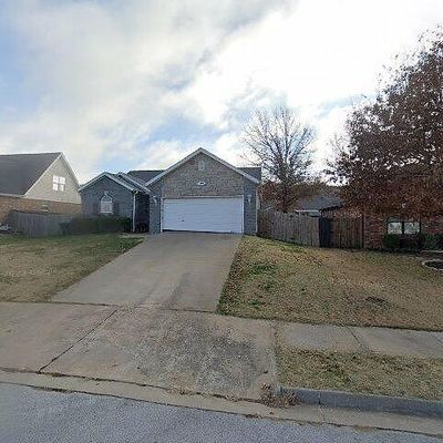 1055 Apache Trl, Springdale, AR 72764