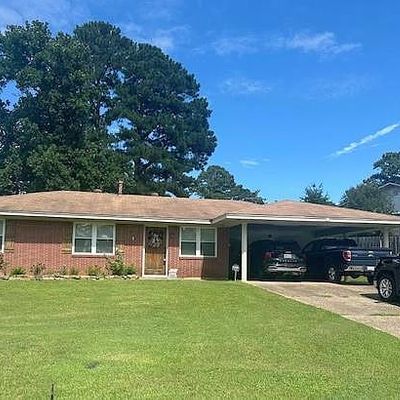 106 Oak St, Homer, LA 71040