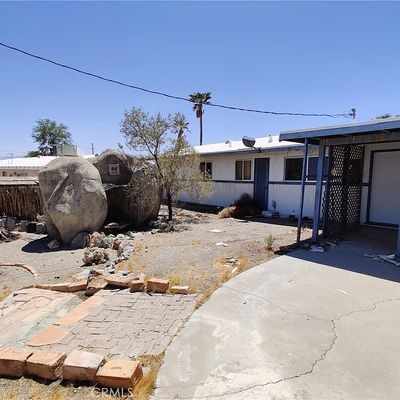 12166 Lakeview Dr, Trona, CA 93562