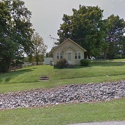 122 W Caroline St, Irvington, KY 40146