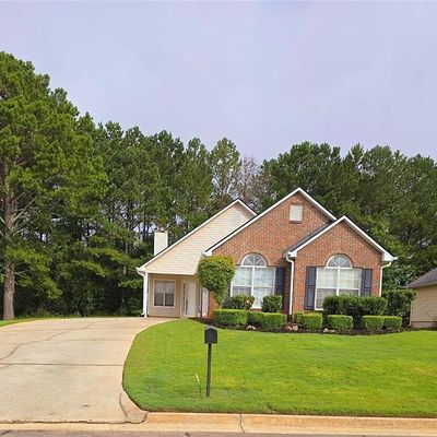 12387 Riviera Dr, Fayetteville, GA 30215