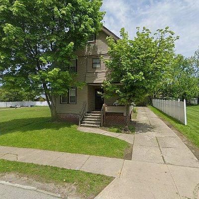 12501 Dove Ave, Cleveland, OH 44105