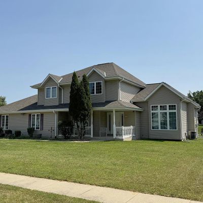 1261 Shoal Ridge Rd, Oconomowoc, WI 53066