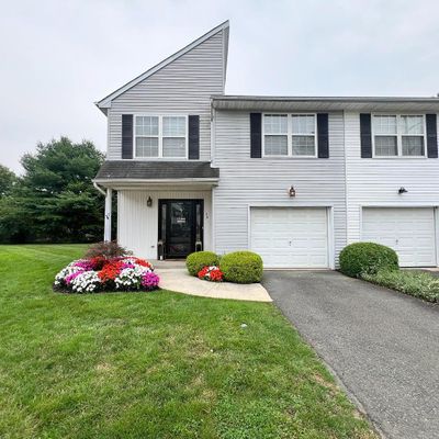 13 Scotto Pl, Dayton, NJ 08810