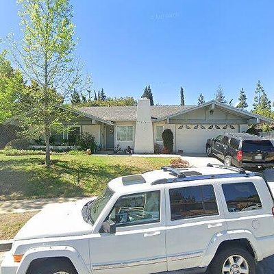 13 Seabury Ct, Newbury Park, CA 91320