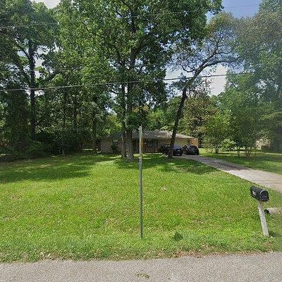 130 Magnolia Ln, Conroe, TX 77304