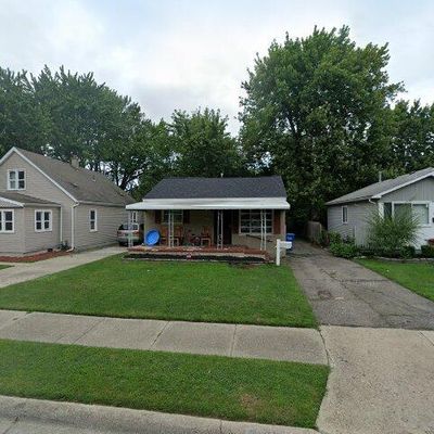 13113 Saint Andrews Ave, Warren, MI 48089