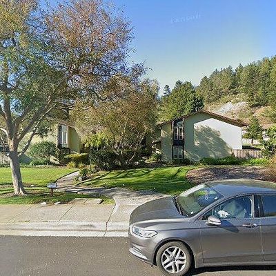 1165 Oddstad Blvd, Pacifica, CA 94044