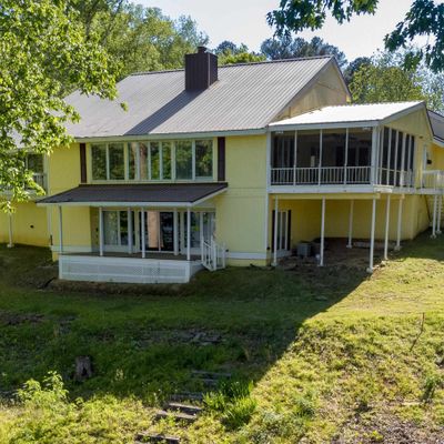 1174 N Shore Dr, Florence, AL 35634